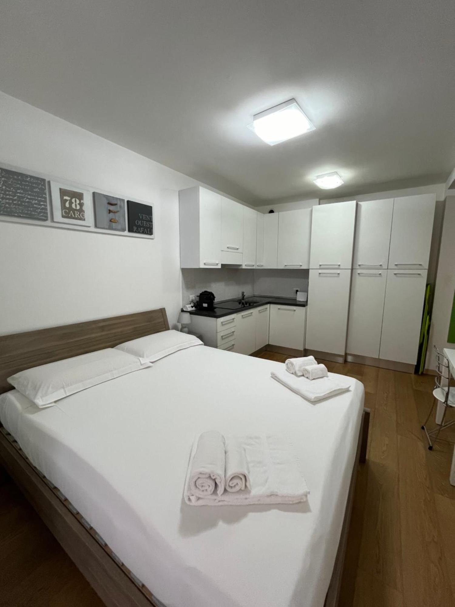 Nest For Two Three Min From Duomo Appartement Milaan